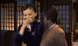 娱乐吃瓜酱她喜欢月亮,娱乐吃瓜酱的月亮之恋