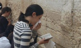 娱乐吃瓜君说郭老师,吃瓜群众热议背后的真相