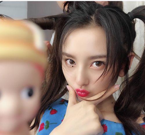 吃瓜娱乐迪丽热巴杨洋,甜蜜互动引粉丝狂欢